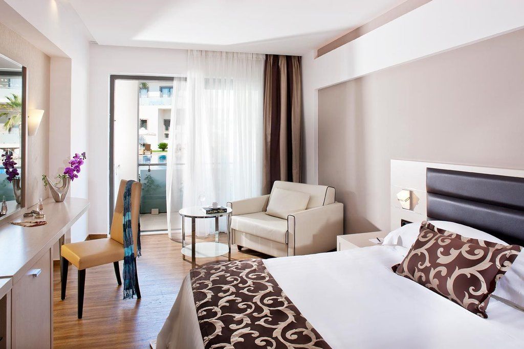 Lesante Blu, A Member Of The Leading Of The World - Adults Only 5*